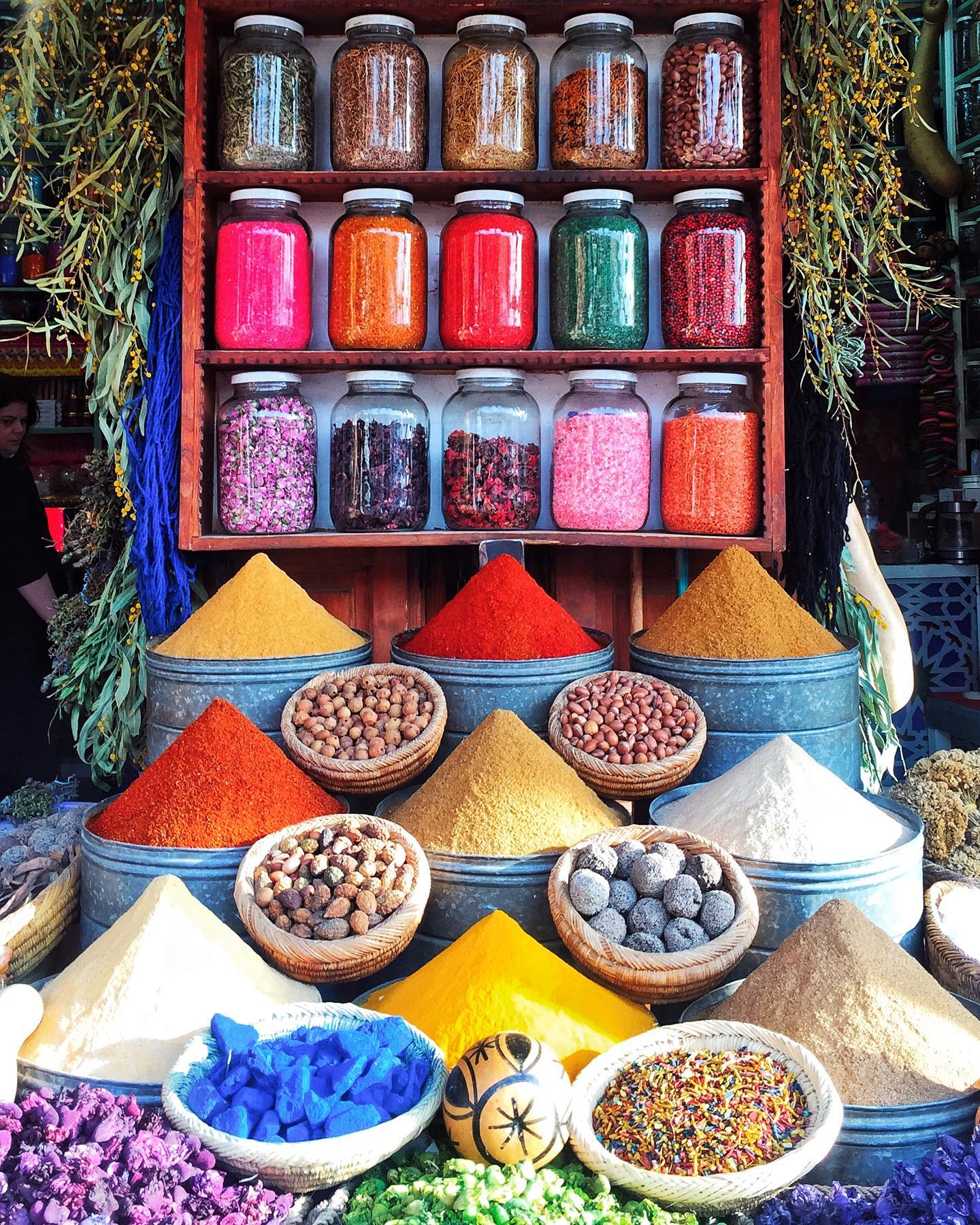 Moroccan spice market with saffron, ras el hanout and traditional dried ingredients