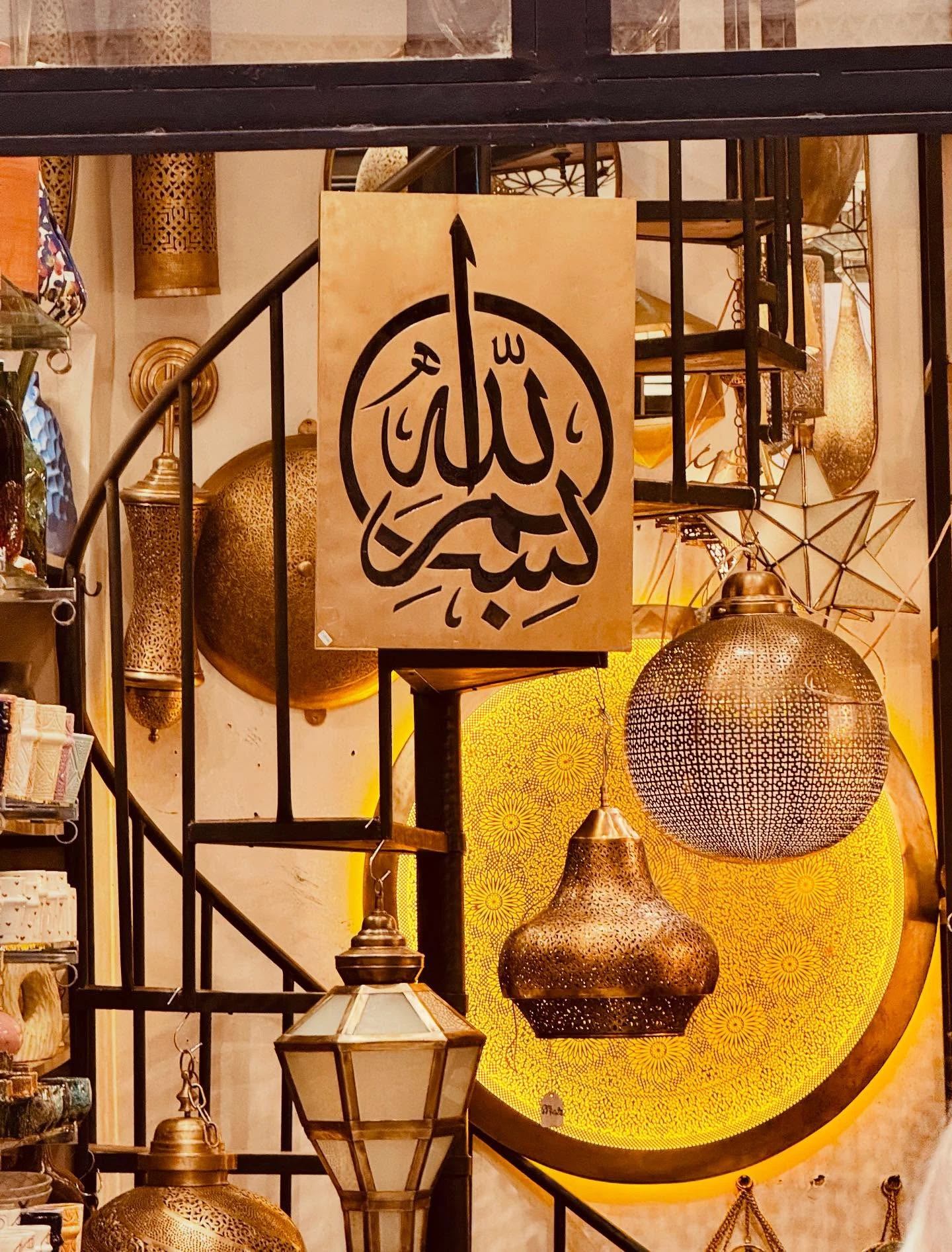 Coppersmith artisan working in Marrakech souk