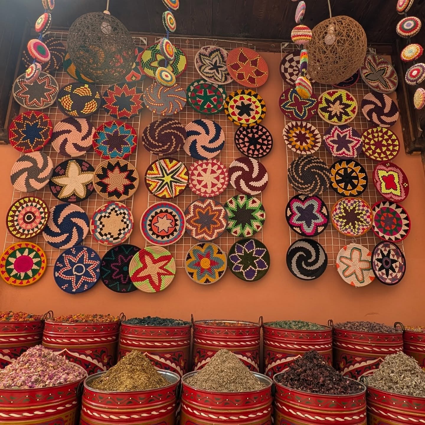 Panoramic view of the alleyways in the souks of Marrkech medina
