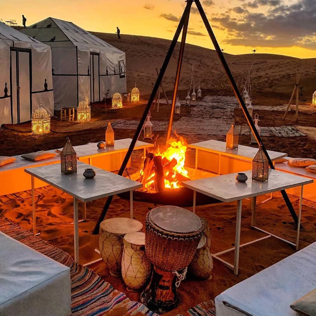 Night campfire luxury camp Merzouga