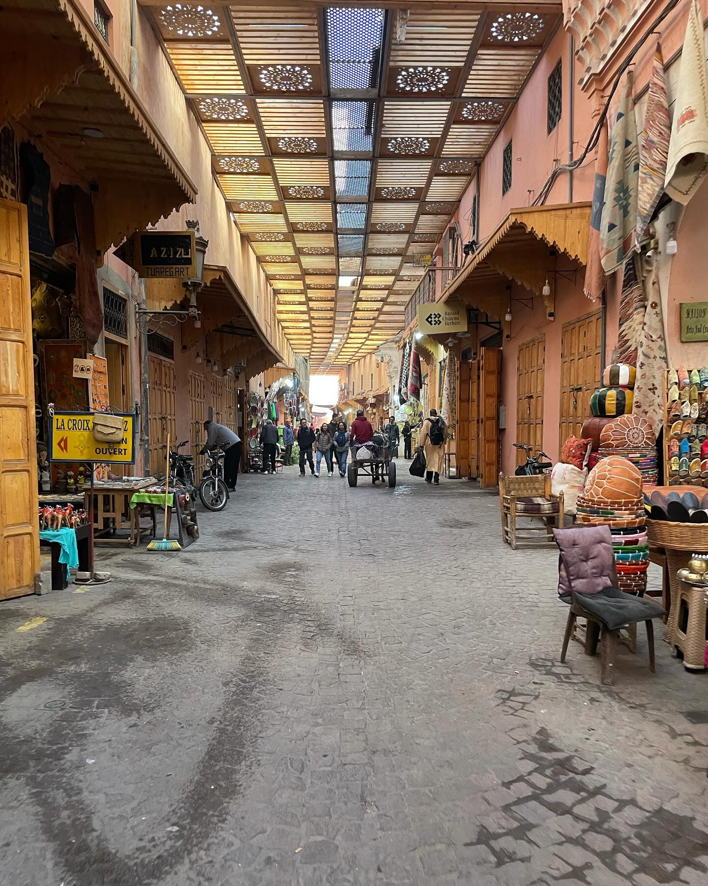 Where are the souks in Marrkech — bustling market alleys in the medina