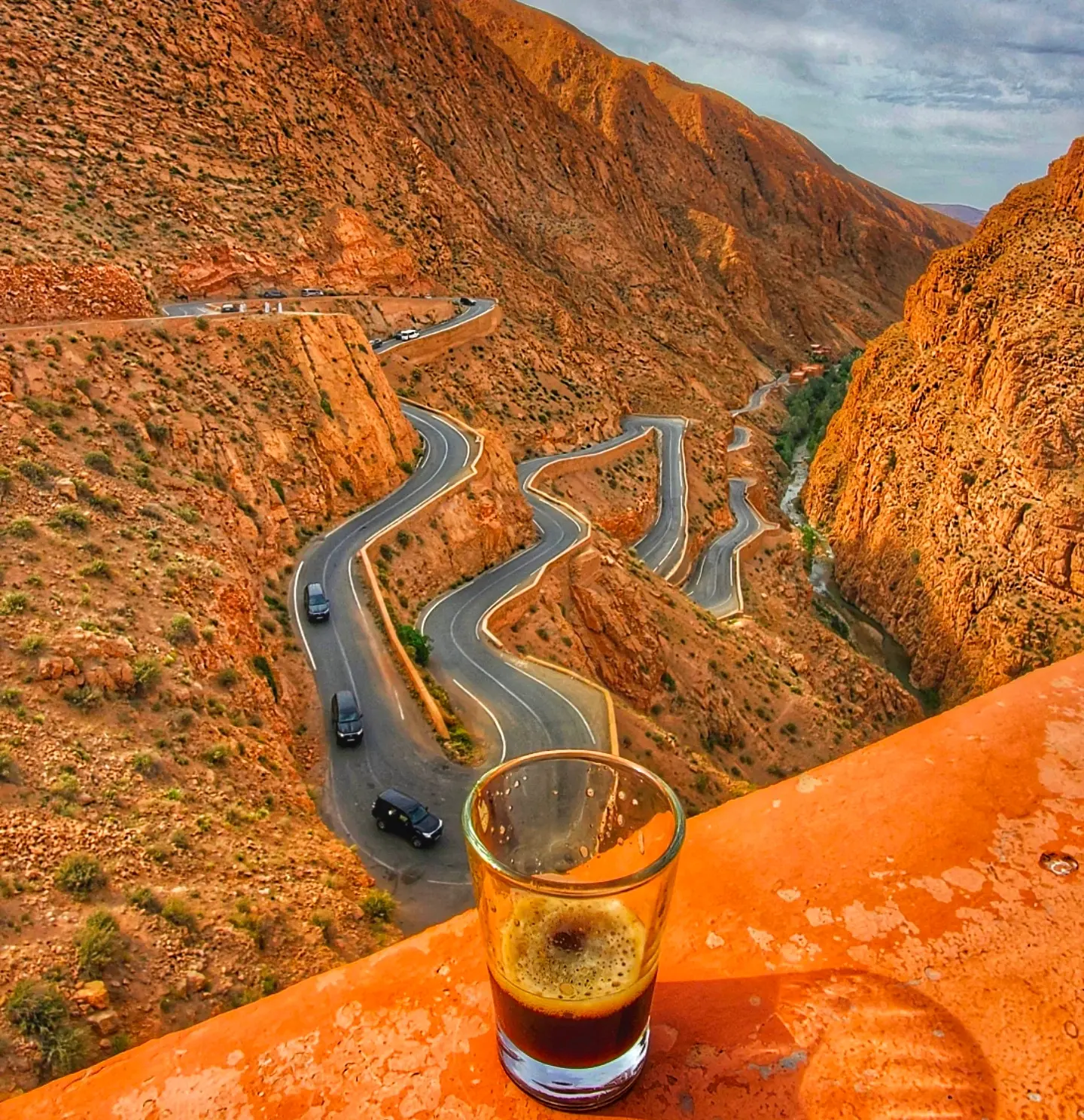 Tizi n'Tichka mountain pass High Atlas Morocco road trip to Sahara desert