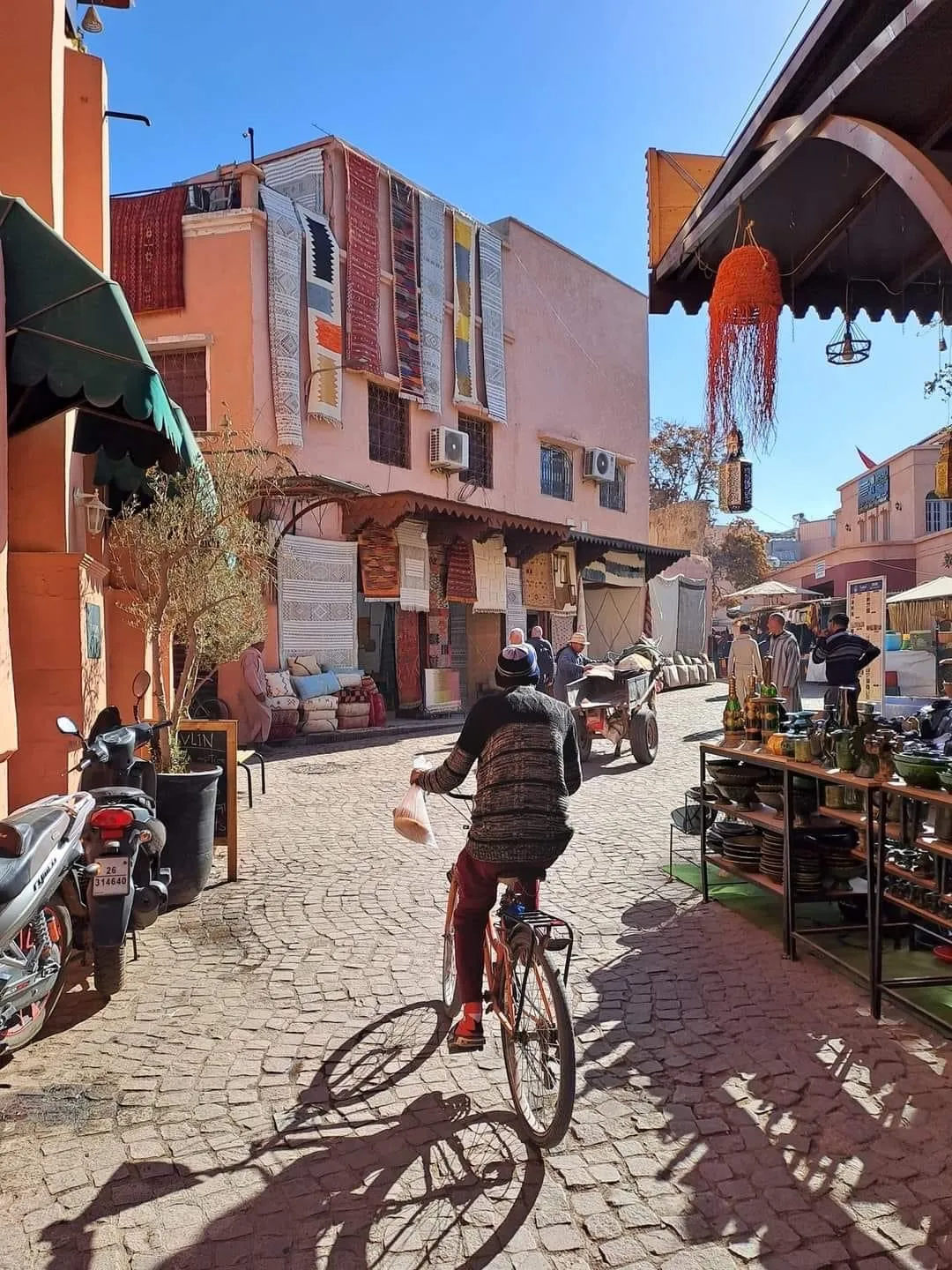 Morocco travel overview — ancient medina Marrakech
